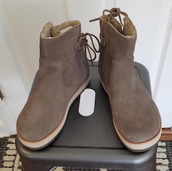 Merrell Women's Juno Taupe Bluff Polar Suede Tie Waterproof Snow Boots  Size 7 - Picture 1 of 14